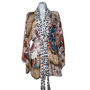Spell & The Gypsy Women's Spell
Renew Patchwork Robe-Sand-OS Boho
Resortwear